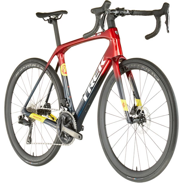 Trek Domane SLR 6 Gen 4 Rot 1 Trek Domane SLR 6 Gen 4 Rot